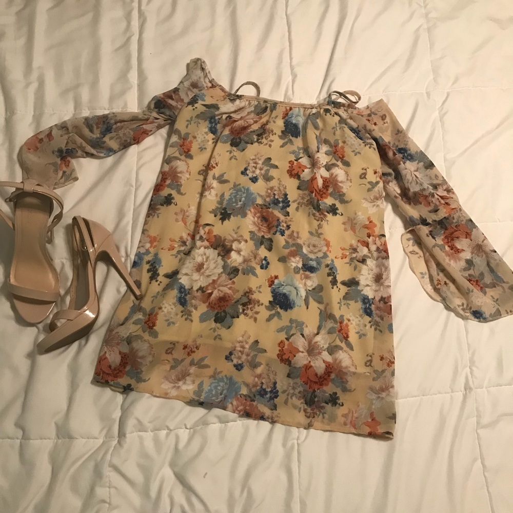 NWOT Off-the-Shoulder Criss Cross Open Back Dress